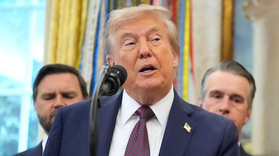 Trump verlegt Hauptquartier für Weltraum-Verteidigung