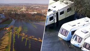 „Land unter“ nach wochenlangem Regen: Heftige Überschwemmung in Südengland