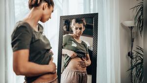 Viele Menschen sind von Völlegefühl, Blähbauch und Blähungen betroffen.