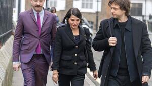 Sadie Frost mit ihrem ältesten Sohn Finlay Munro Kemp auf dem Weg zum Londoner Gericht.