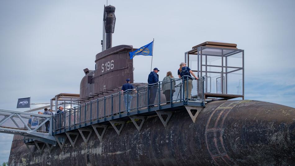 Marine U-Boot U17 öffnet für Besucher