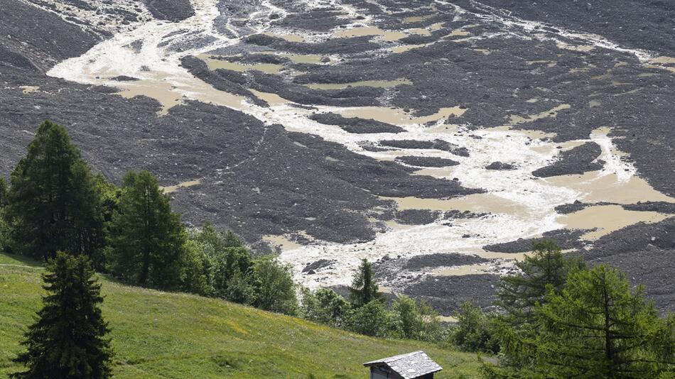 Nach Gletscherabbruch im Wallis