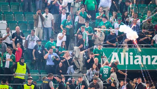 Böller explodiert vor dem Rapid-Block