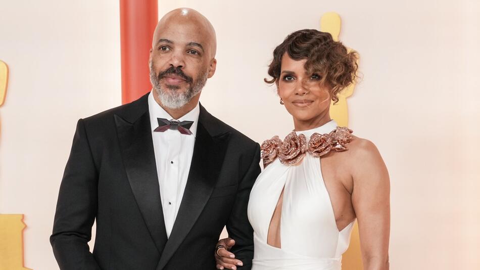 Seit September 2020 ist die Beziehung zwischen Van Hunt und Halle Berry offiziell.