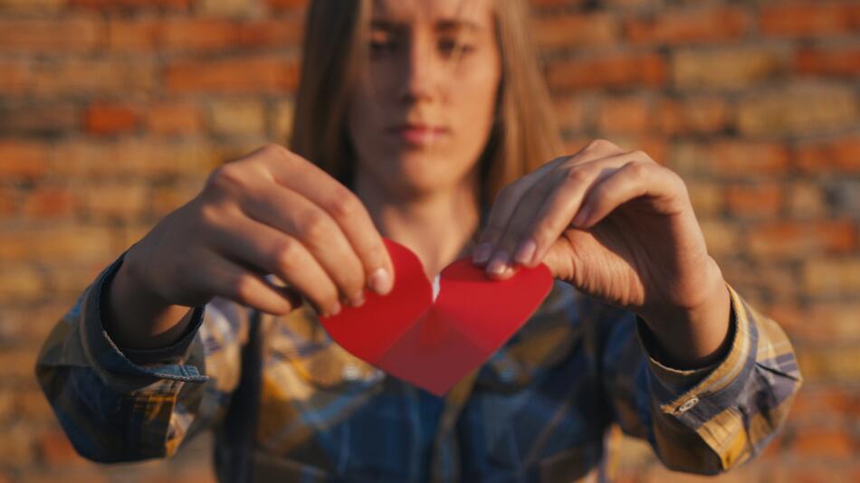 Broken-Heart-Syndrom: Das unterschätzte Risiko für Frauen