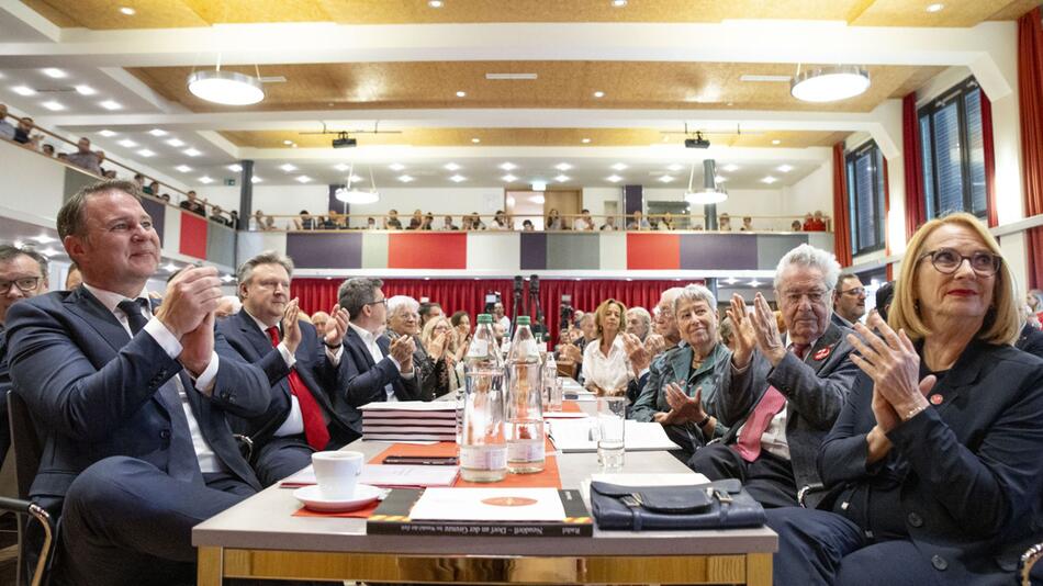 Babler und Bures nicht ganz auf einer Wellenlänge