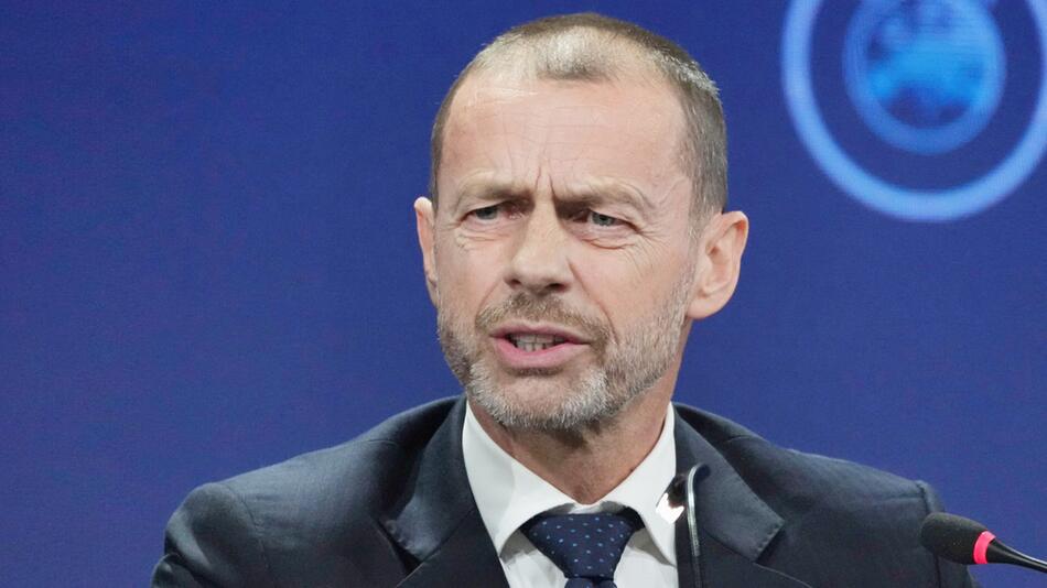 Fußball: UEFA, Kongress