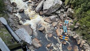 Kajakfahrer aus  Wildwasser gerettet