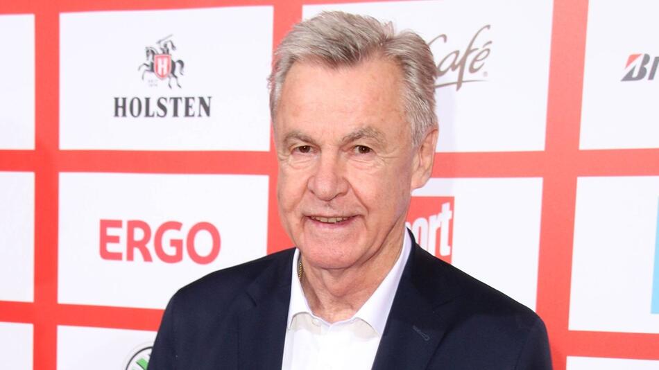 Nach einer Auszeit in der Schweiz fand Ottmar Hitzfeld die Kraft für neue Aufgaben: Er ...