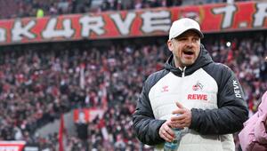 Köln-Trainer Lukas Kwasniok beim Heimspiel gegen Hoffenheim am 21.2.2026. 
