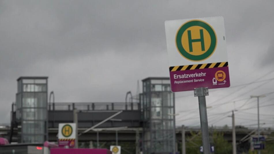 Hamburg-Berlin: Ersatzverkehr-Betreiber sagt Verbesserung zu