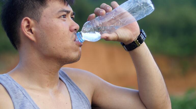 Zu viel Wasser kann lebensgefährlich werden