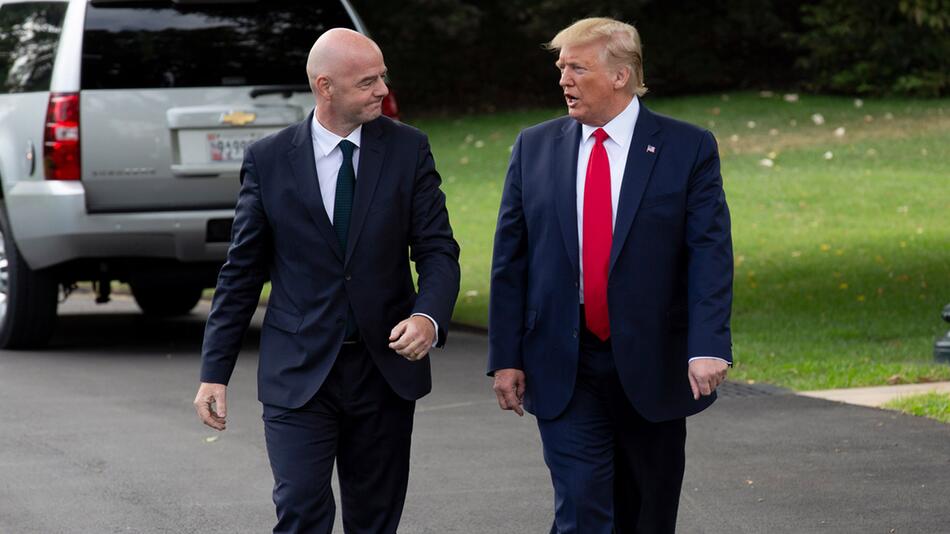 Gianni Infantino (l.) spricht von einer "großartigen Freundschaft" mit Donald Trump