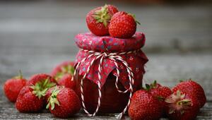 Erdbeermarmelade rot