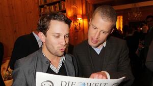 Christian Ulmen (l.) und Benjamin von Stuckrad-Barre während eines Empfangs vor vielen Jahren.