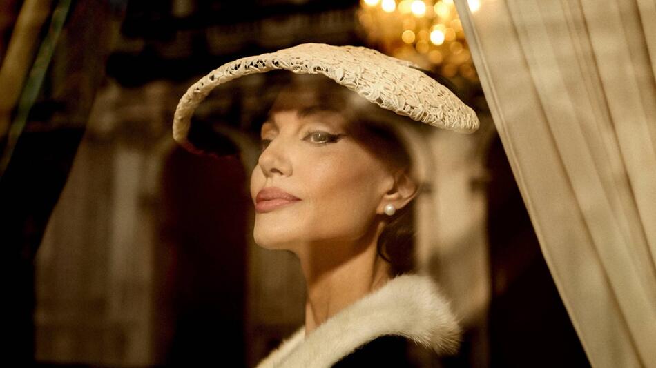 Angelina Jolie als Maria Callas in "Maria".