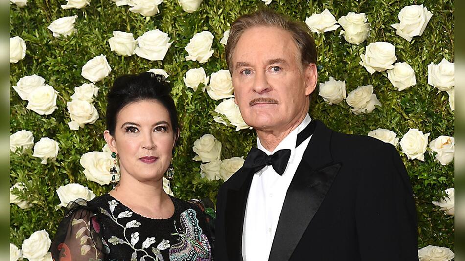 Phoebe Cates und Kevin Kline bei einem gemeinsamen Auftritt.