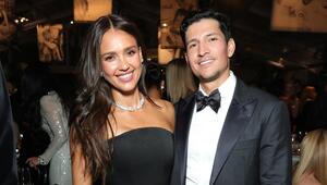 Jessica Alba und Danny Ramirez zeigten sich am 8. November vertraut bei der Baby2Baby-Gala in ...