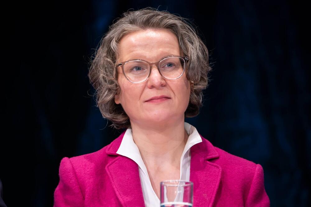 Ina Scharrenbach
