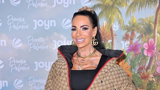 Gina-Lisa Lohfink spricht über die Folgen einer verheerenden Schönheitsoperation.