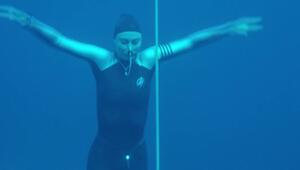 Weltrekord: 86 Meter Tiefe - ohne Hilfsmittel