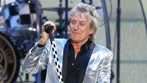 Rod Stewart scheint derzeit einfach nicht auf die Beine zu kommen.