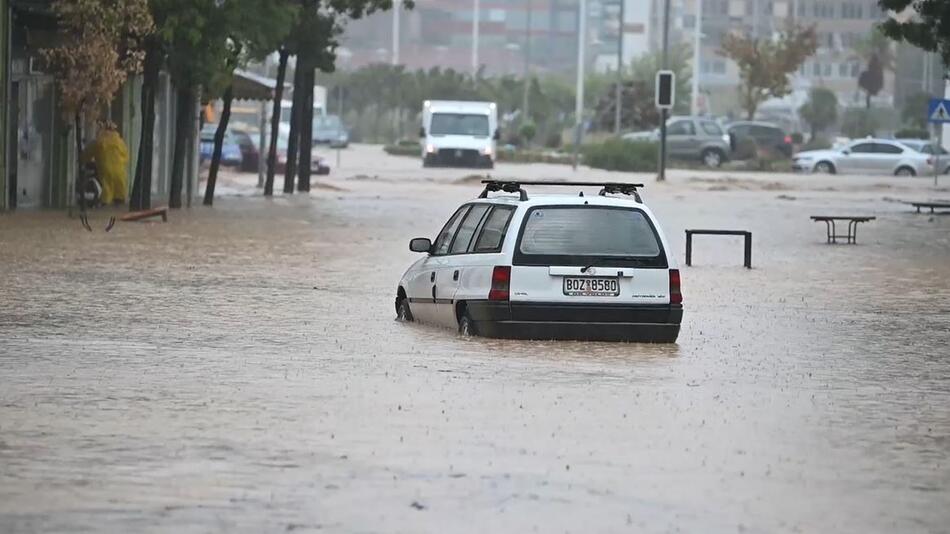 Land unter in Griechenland: So viel Regen wie noch nie