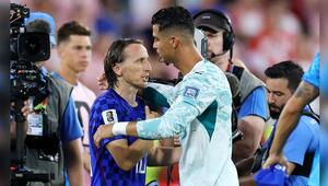 Luka Modrić und Cristiano Ronaldo (r.) nach dem Abpfiff der Partie Kroatien gegen Portugal.