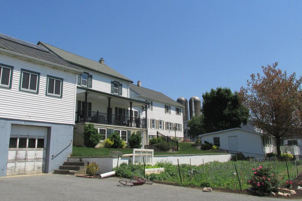 "Beacon Hollow Farm" in Gordonville