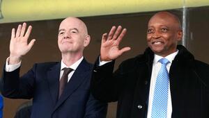 Gianni Infantino und Patrice Motsepe