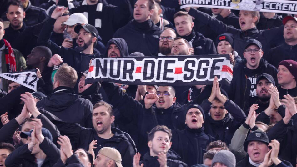 Eintracht-Fans sind in Neapel wieder nicht willkommen.