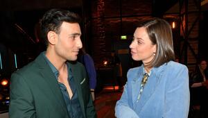 "GZSZ": Matilda (r.) versucht ihre Eifersucht vor Nihat zu verbergen.