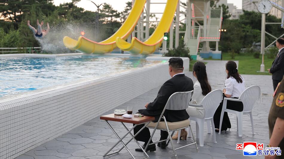 Machthaber Kim Jong Un eröffnet Touristengebiet Wonsan Kalma