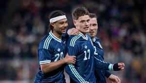 Florian Wirtz, Serge Gnabry und David Raum