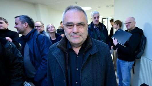 Ott gibt sich am Wiener Landesgericht weiter gut gelaunt