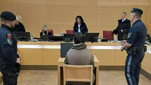 Die 23-Jährige bekannte sich des Mordversuchs nicht schuldig