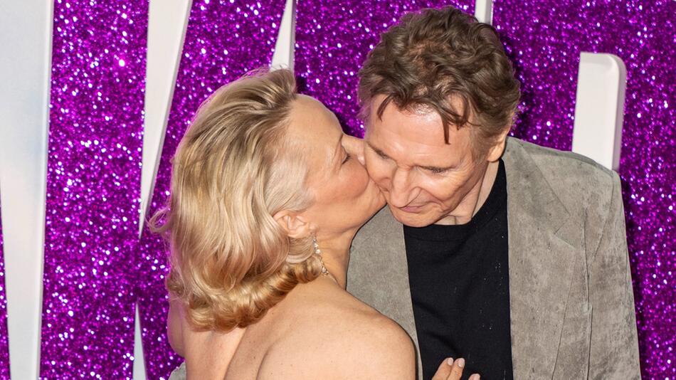 Pamela Anderson und Liam Neeson bei der UK-Premiere von "Die nackte Kanone" im Juli in London.