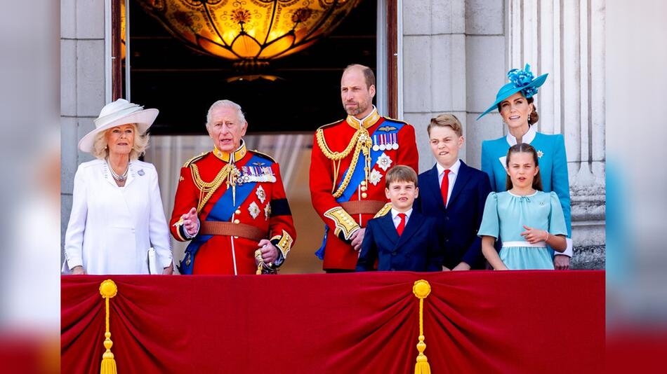 Gestern noch beim "Trooping the Colour", feiern die britischen Royals heute den Vatertag.