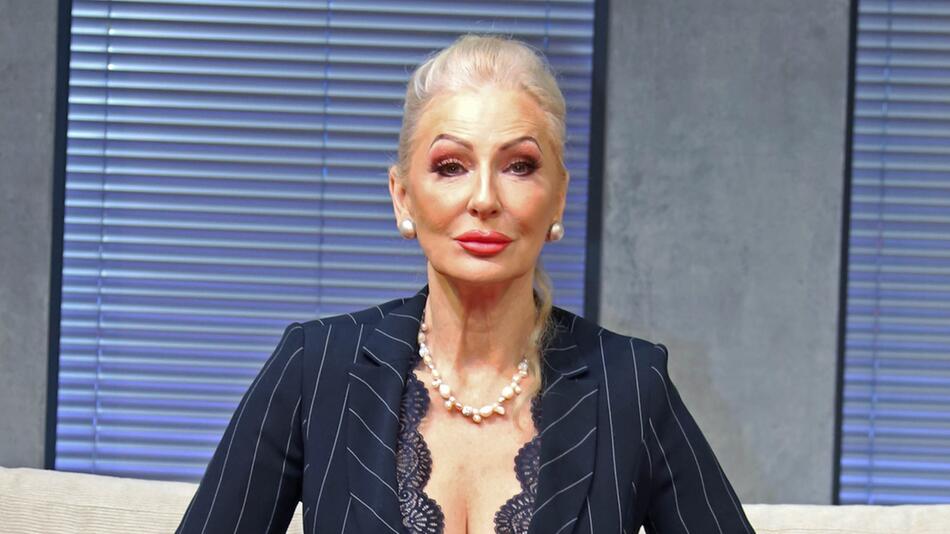 Désirée Nick – vom Ballettstern zur TV-Ikone im Glamour-Look