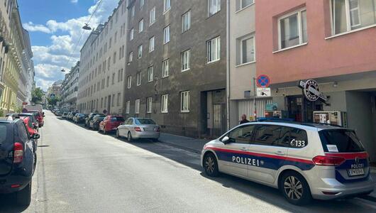 Frau lag tagelang tot in ihrer Wohnung in der Zentagasse