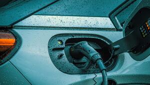 E-Auto wird aufgeladen
