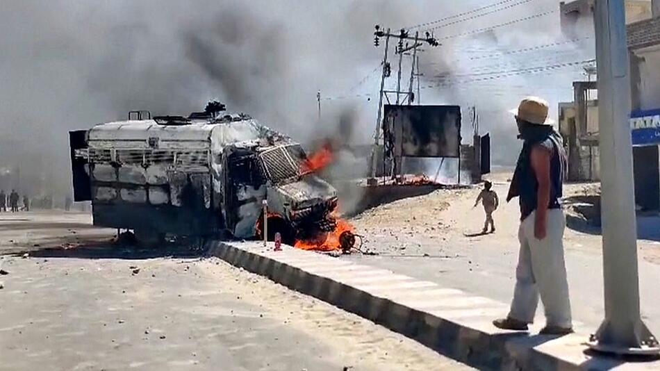 Proteste in Indien eskalieren: Polizei gibt Schüsse ab – mindestens vier Tote