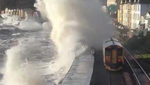 Monsterwelle in England