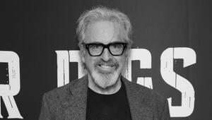 Robert Carradine, der lange Jahre an einer bipolaren Störung litt, ist im Alter von 71 Jahren ...