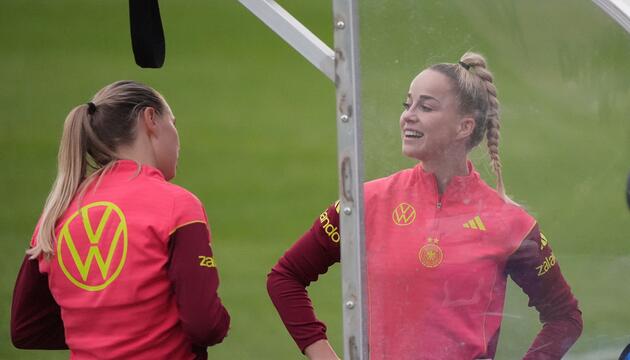 Fußball: Frauen, für Medien offenes DFB-Training