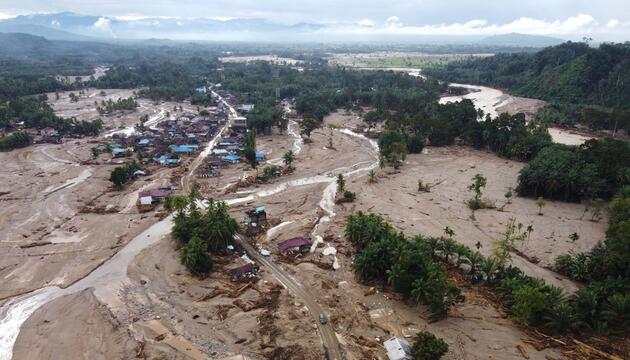 Überschwemmungen in Indonesien