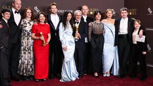 Das Team von "Hamnet", unter anderem Chloé Zhao, Steven Spielberg, Jessie Buckley und Paul ...