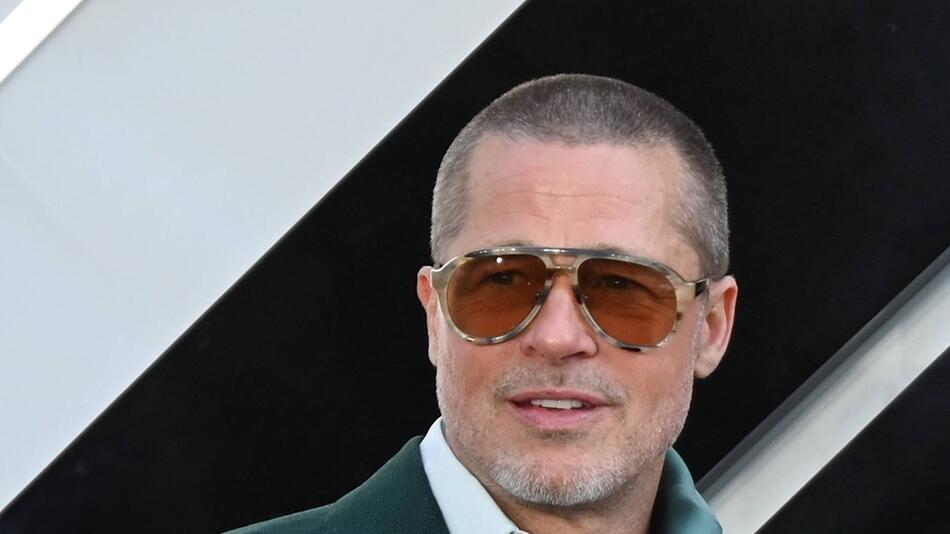 Brad Pitt zieht um.