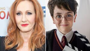 J.K. Rowling neben Dominic McLaughlin, dem Hauptdarsteller der "Harry Potter"-Serie.