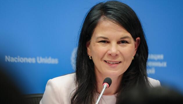 Annalena Baerbock ist nach Mailand gereist, um als Vertreterin der UN die Olympische Flamme zu ...